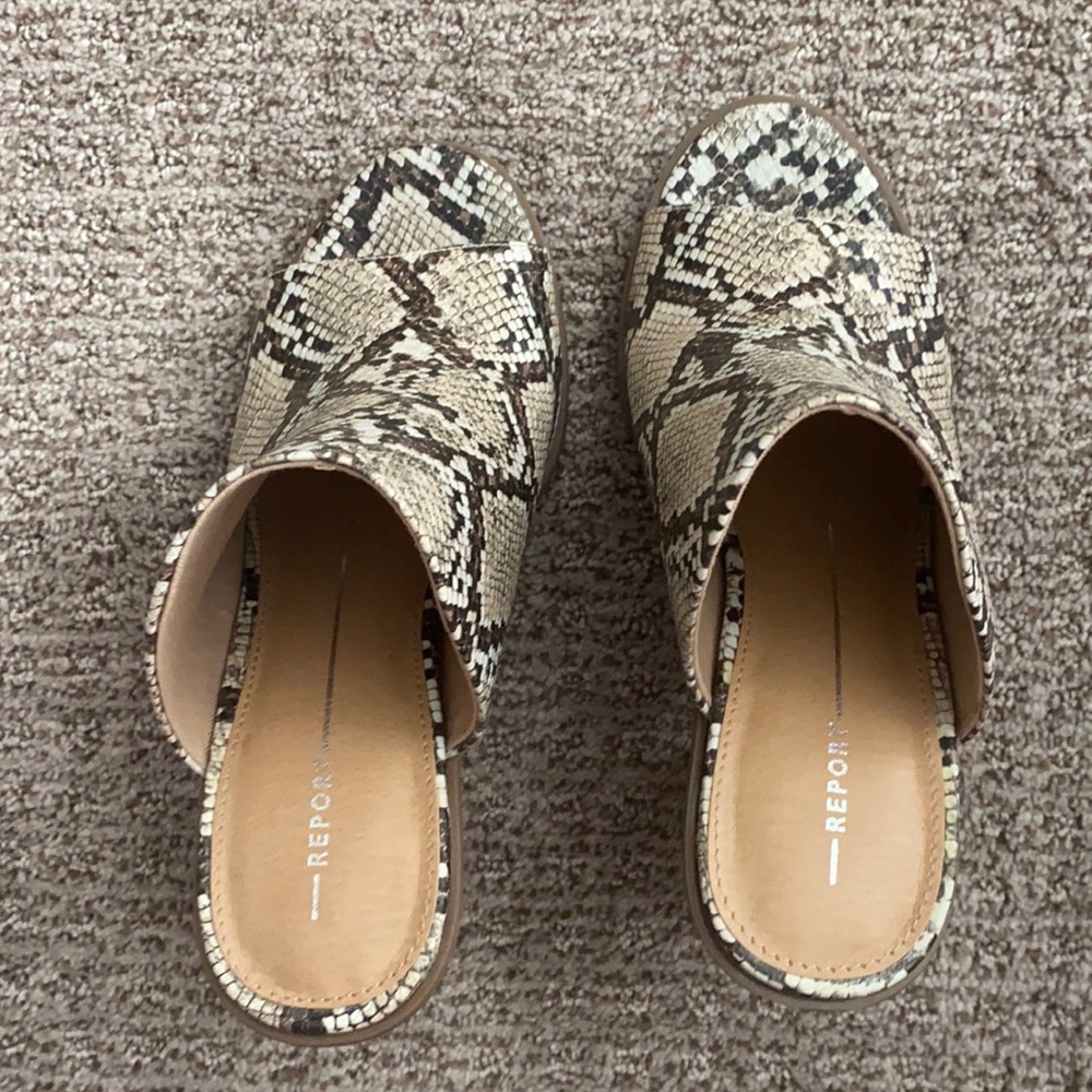 Snake color wedges